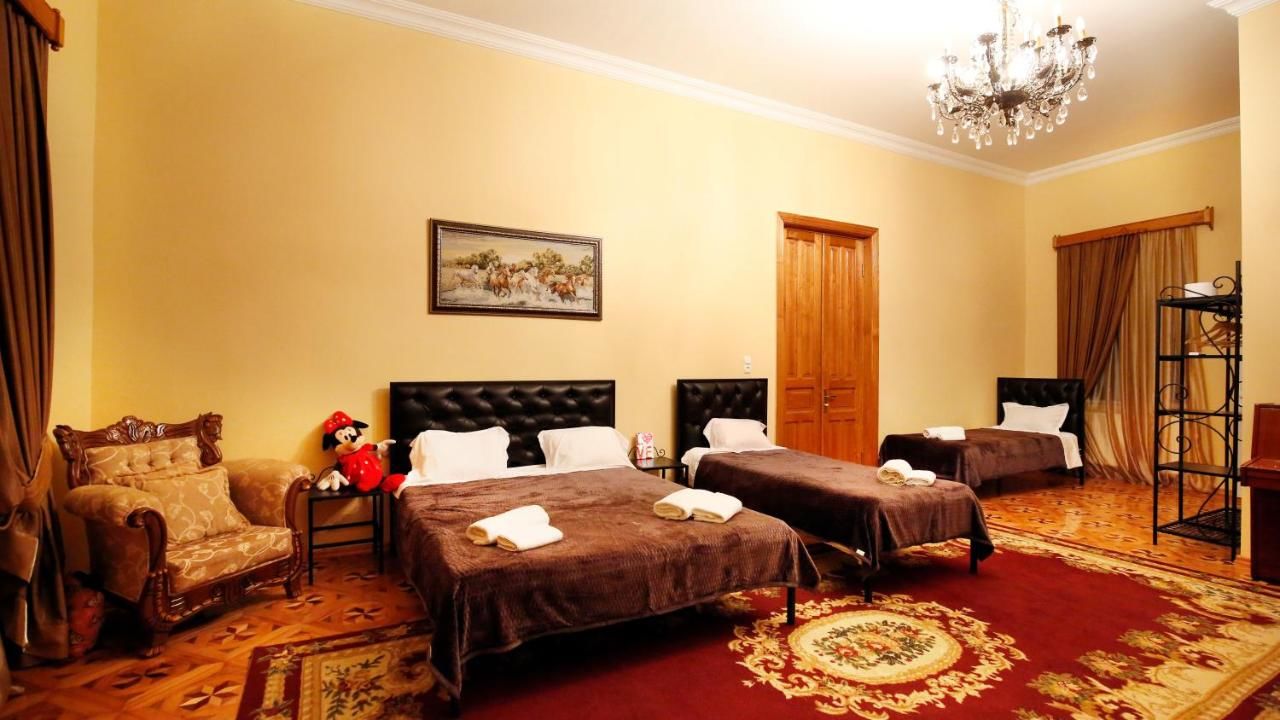 Отели типа «постель и завтрак» Hotel Veranda Кутаиси-10