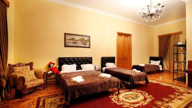 Отели типа «постель и завтрак» Hotel Veranda Кутаиси-48